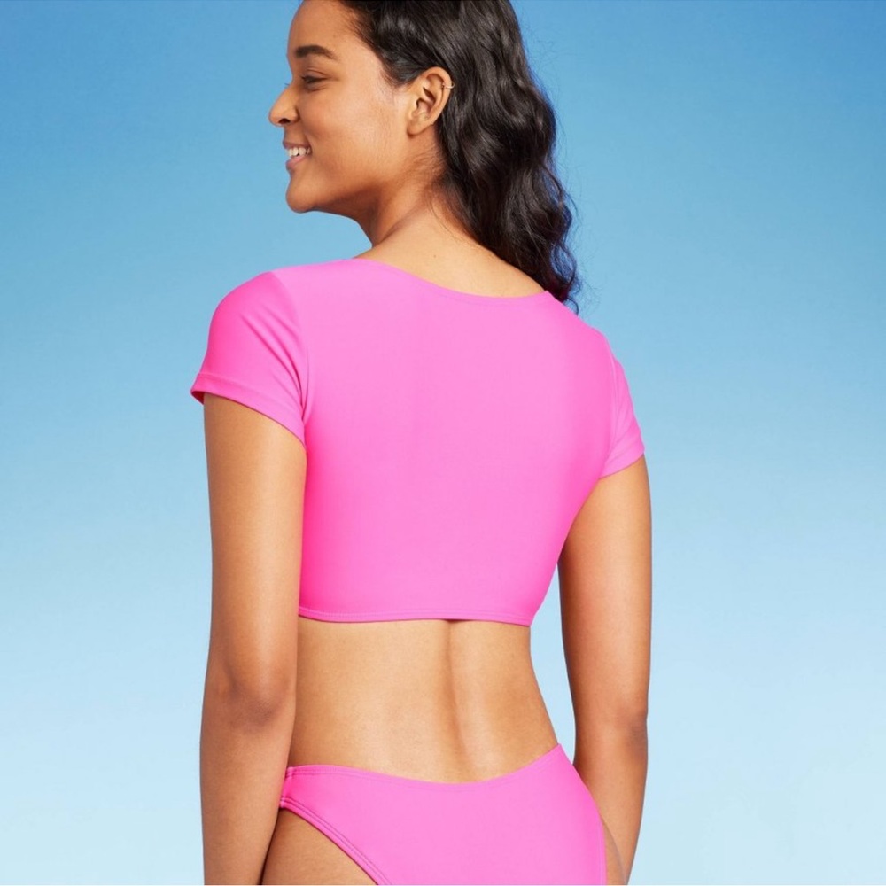 NWT Women's Twist-Front Short Sleeve Bralette
Bikini Top - Wild Fable pink - Picture 4 of 5